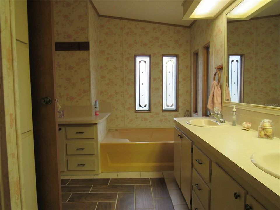 MASTER BATHROOM WITH GARDEN TUB & DUAL VANITIES  & SEPARATE SHOWER