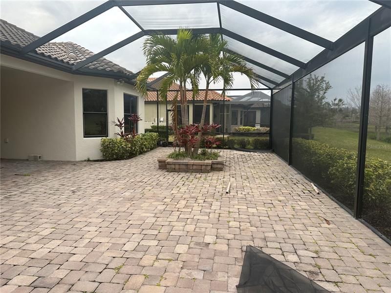 Recently Sold: $839,000 (3 beds, 3 baths, 3016 Square Feet)