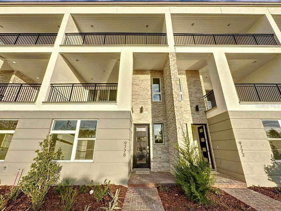 Vendido Recientemente: $463,700 (3 camas, 2 baños, 2140 Pies cuadrados)