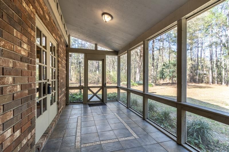 screened in back porch