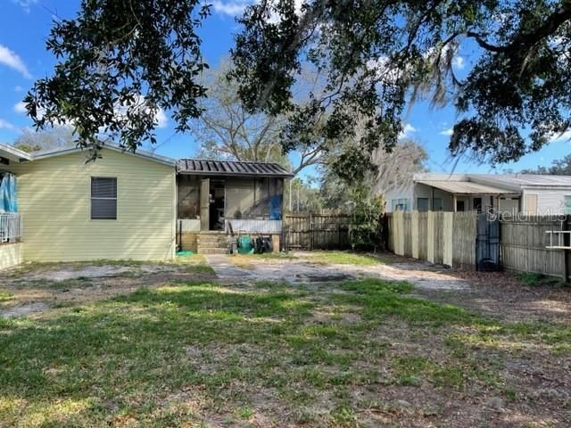 Recently Sold: $149,900 (2 beds, 1 baths, 952 Square Feet)