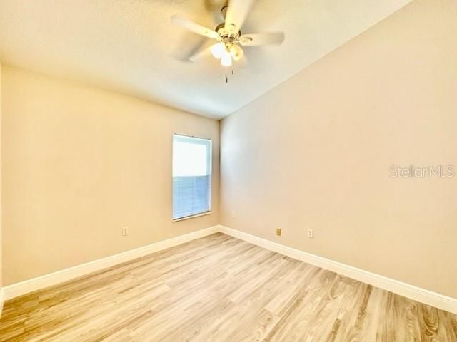 Recently Rented: $1,900 (3 beds, 2 baths, 1364 Square Feet)