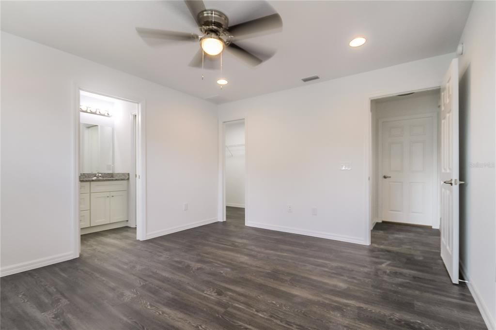 Recently Rented: $1,525 (3 beds, 2 baths, 1331 Square Feet)