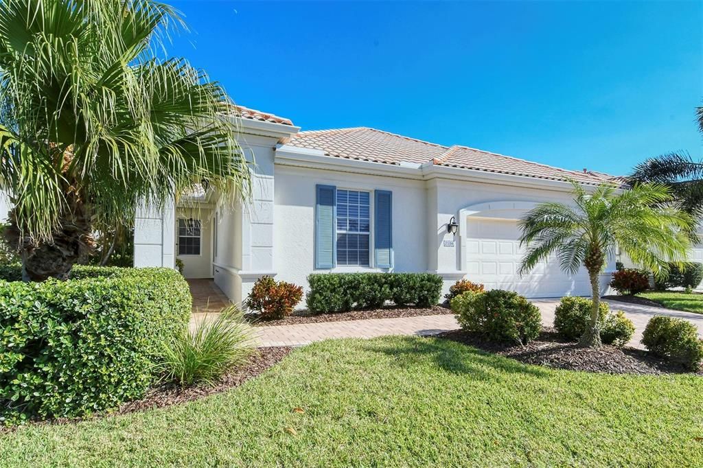 Recently Sold: $565,000 (3 beds, 2 baths, 2060 Square Feet)