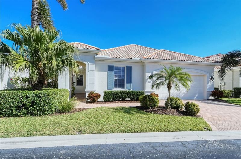 Recently Sold: $565,000 (3 beds, 2 baths, 2060 Square Feet)