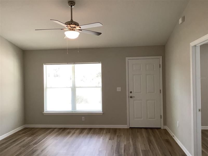 Recently Rented: $1,600 (3 beds, 2 baths, 1177 Square Feet)