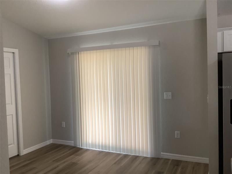 Recently Rented: $1,600 (3 beds, 2 baths, 1177 Square Feet)