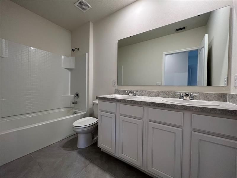 Недавно арендовано: $2,550 (4 спален, 2 ванн, 2296 Квадратных фут)