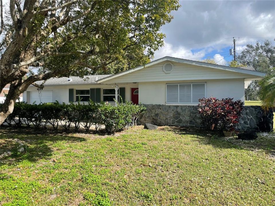 Vendido Recientemente: $315,000 (3 camas, 2 baños, 1259 Pies cuadrados)