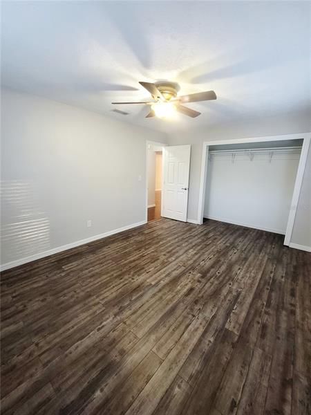 Recently Rented: $1,450 (2 beds, 1 baths, 946 Square Feet)