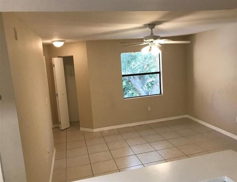 Recently Sold: $320,000 (1 beds, 1 baths, 661 Square Feet)