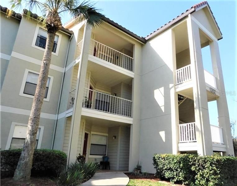 Recently Sold: $320,000 (1 beds, 1 baths, 661 Square Feet)