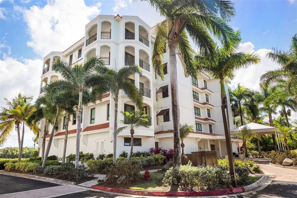 Recently Rented: $10,000 (4 beds, 3 baths, 3573 Square Feet)