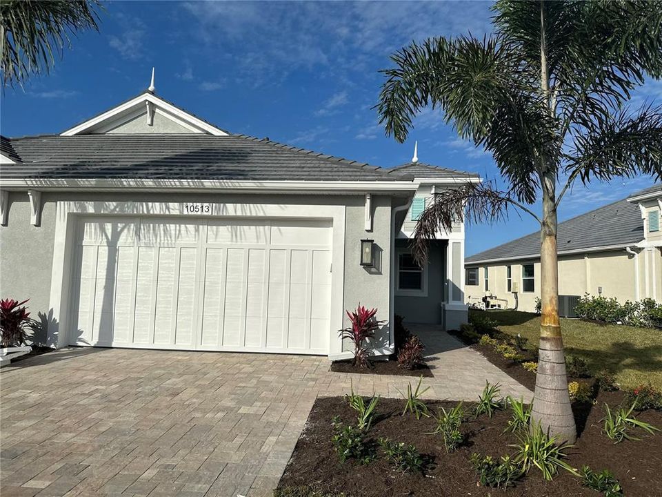 最近售出: $484,124 (2 贝兹, 2 浴室, 1579 平方英尺)