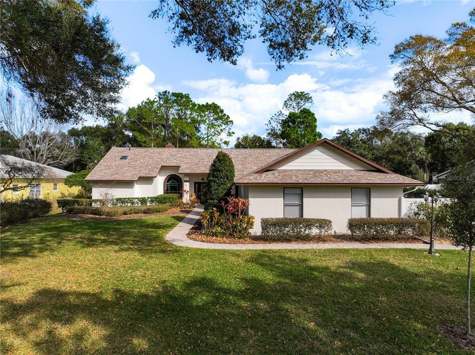 Vendido Recientemente: $619,000 (3 camas, 2 baños, 2605 Pies cuadrados)
