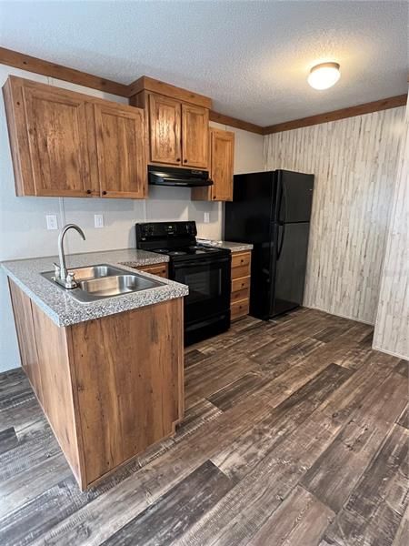 Recently Rented: $1,400 (2 beds, 2 baths, 700 Square Feet)