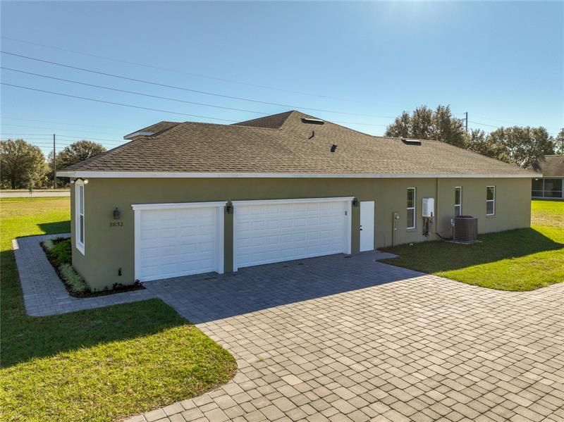 Recently Sold: $650,000 (3 beds, 2 baths, 2471 Square Feet)