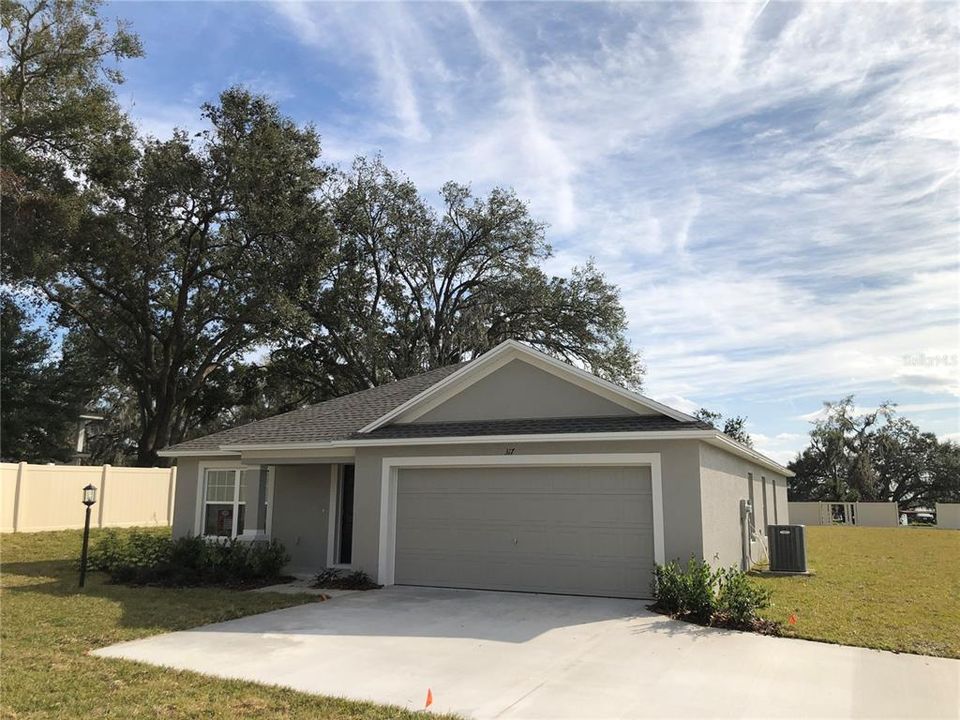 Vendido Recientemente: $398,510 (4 camas, 2 baños, 1946 Pies cuadrados)