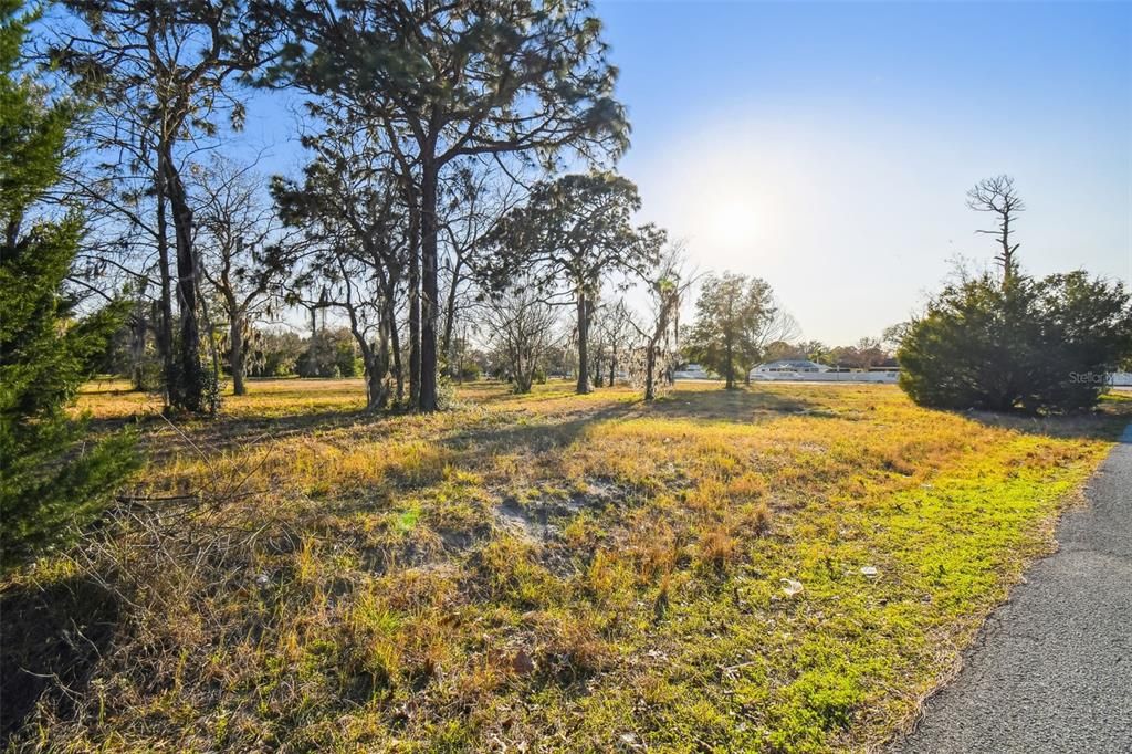 Active With Contract: $600,000 (7.92 acres)