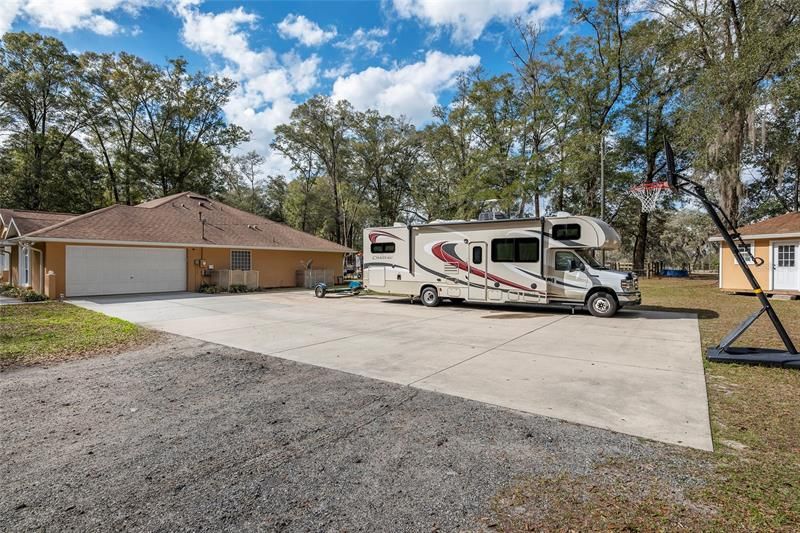 Recently Sold: $525,000 (4 beds, 3 baths, 2508 Square Feet)