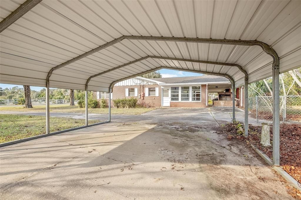 Extra Carport