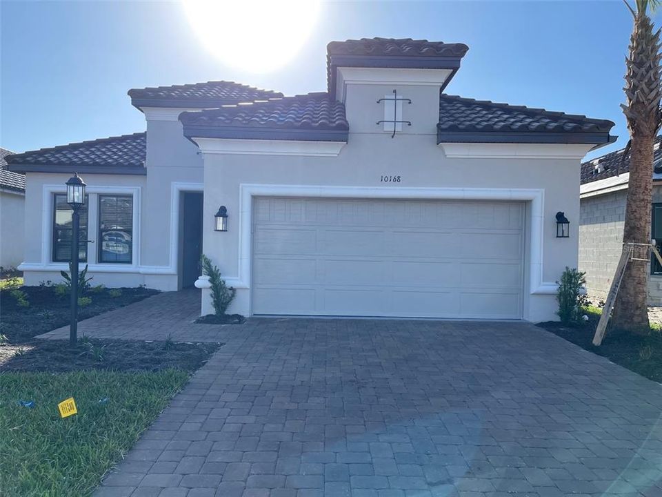 最近售出: $914,985 (3 贝兹, 3 浴室, 2435 平方英尺)