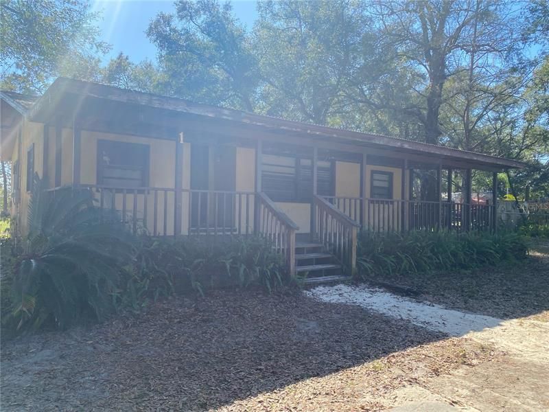 Recently Sold: $250,000 (3 beds, 1 baths, 972 Square Feet)