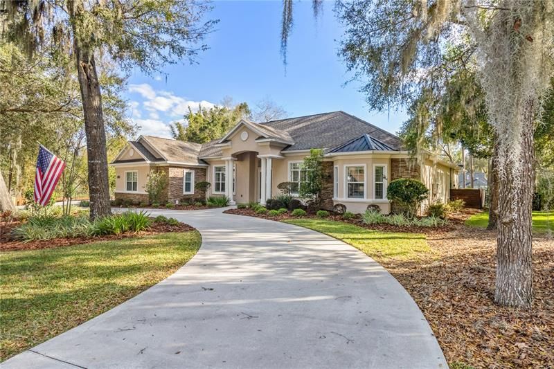 Recently Sold: $1,150,000 (4 beds, 3 baths, 3280 Square Feet)