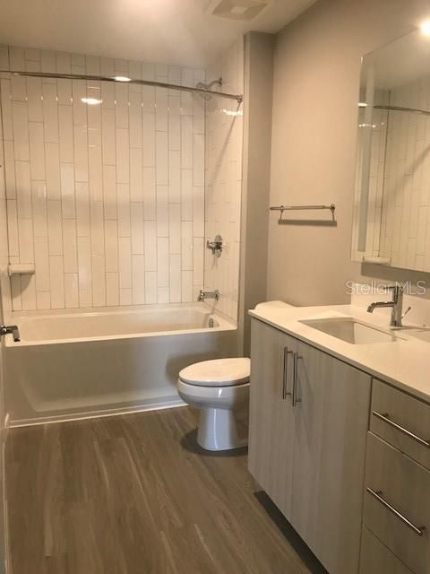 Recently Rented: $2,046 (1 beds, 1 baths, 609 Square Feet)