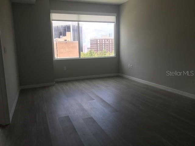 Recently Rented: $2,046 (1 beds, 1 baths, 609 Square Feet)