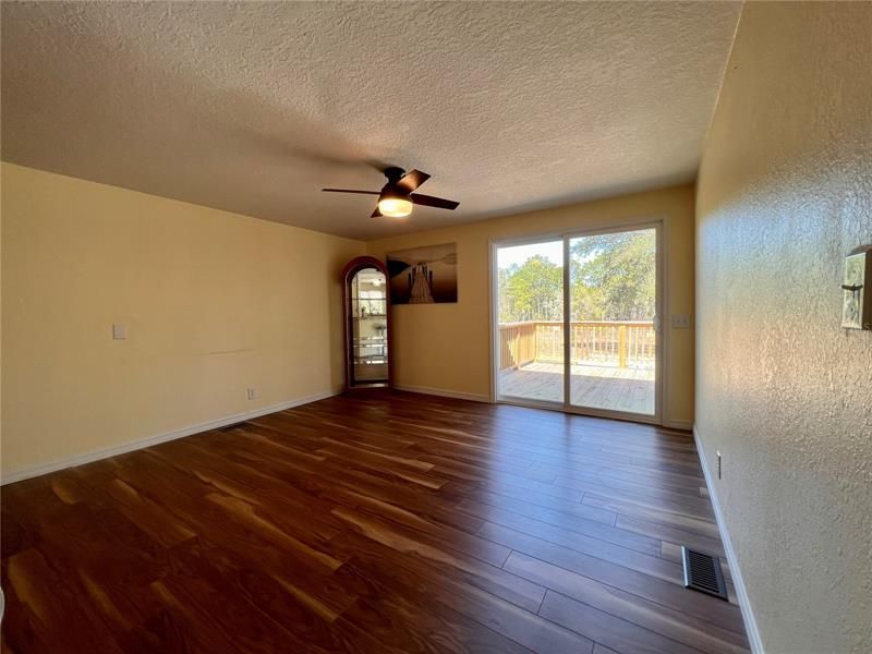 Spacious Living Room