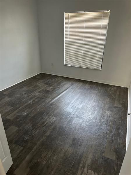 Recently Rented: $1,149 (2 beds, 1 baths, 1041 Square Feet)