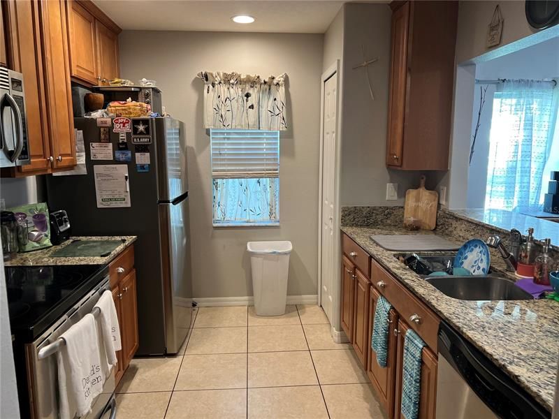 Recently Sold: $224,900 (2 beds, 2 baths, 1363 Square Feet)