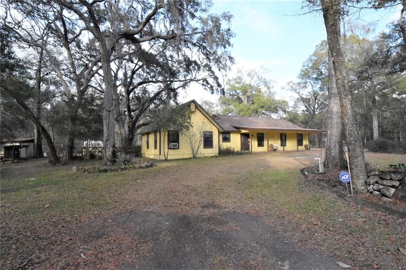 Recently Sold: $369,000 (4 beds, 2 baths, 2064 Square Feet)