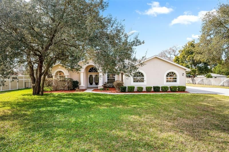 Recently Sold: $569,000 (4 beds, 3 baths, 2616 Square Feet)
