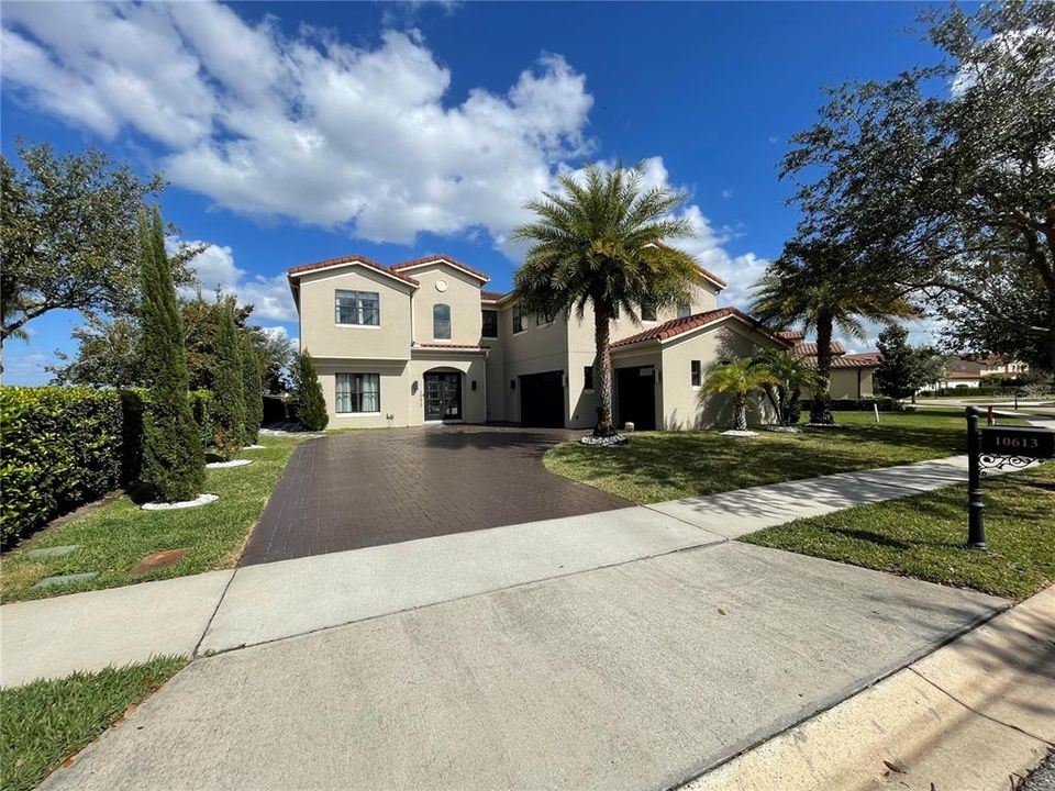 Recently Sold: $1,500,000 (5 beds, 5 baths, 4418 Square Feet)