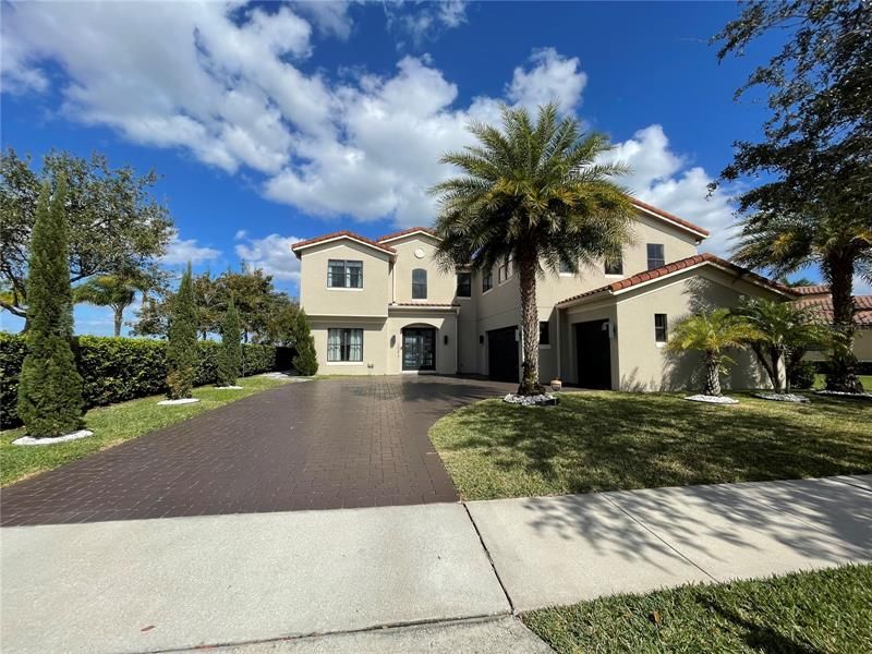 Recently Sold: $1,500,000 (5 beds, 5 baths, 4418 Square Feet)