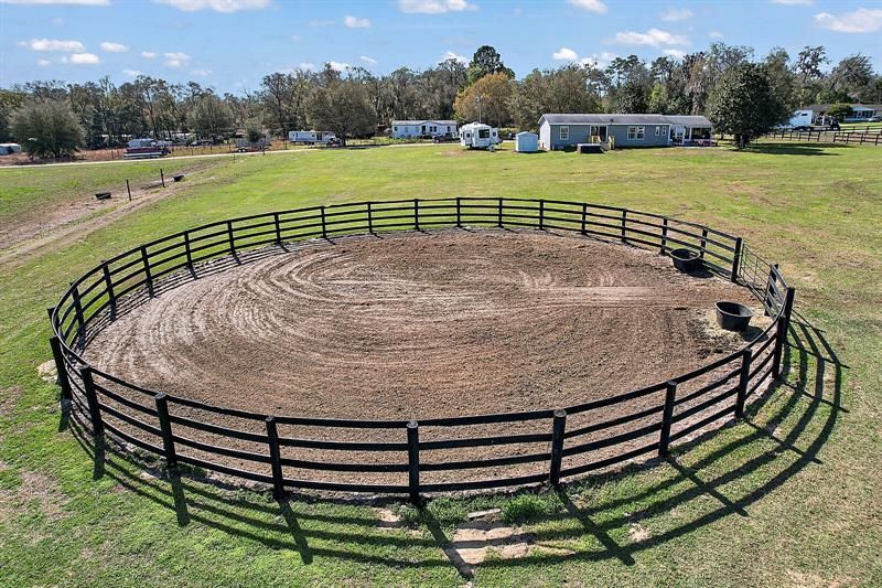 Round Pen