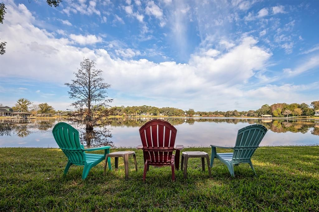 Welcome to your lakefront oasis on Big LAKE MARY!