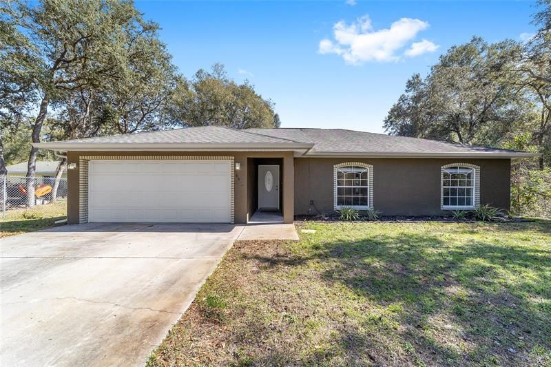 Recently Sold: $229,900 (3 beds, 2 baths, 1490 Square Feet)