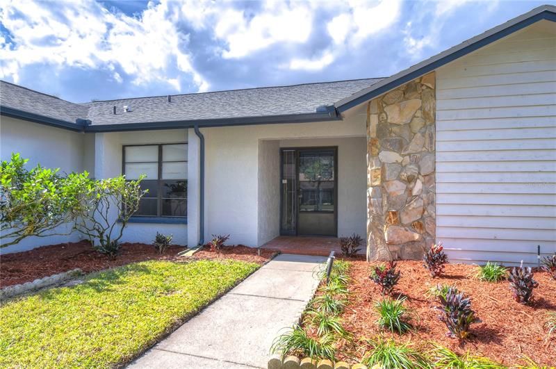 Recently Sold: $525,000 (3 beds, 2 baths, 2057 Square Feet)