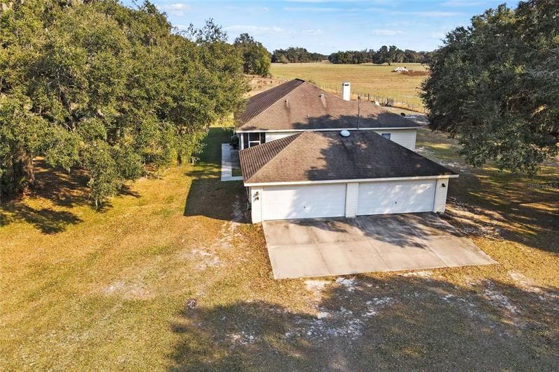 Recently Sold: $475,000 (4 beds, 2 baths, 2492 Square Feet)
