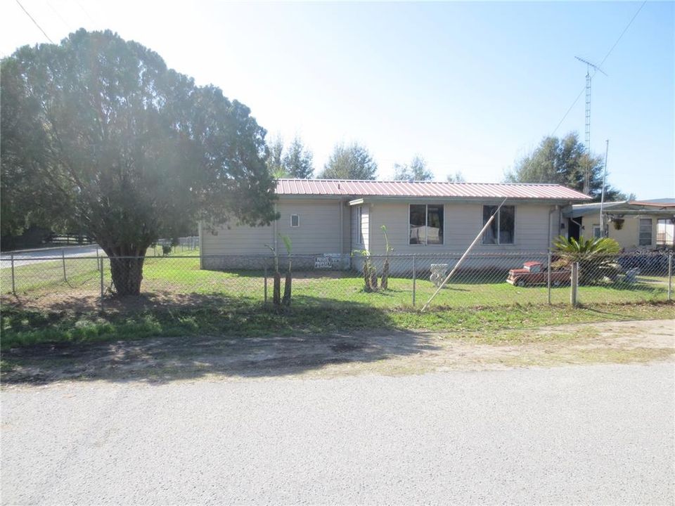 Vendido Recientemente: $68,500 (4 camas, 1 baños, 1681 Pies cuadrados)