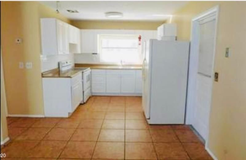 Recently Rented: $2,075 (3 beds, 2 baths, 1338 Square Feet)