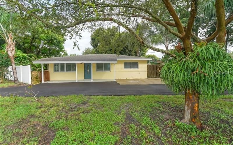 Recently Rented: $2,975 (3 beds, 2 baths, 1266 Square Feet)