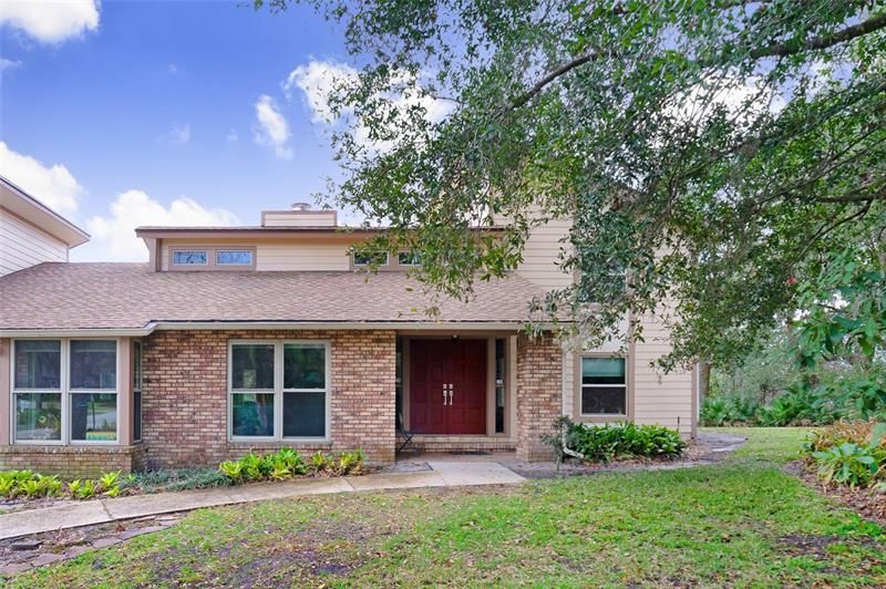 Recently Sold: $599,000 (3 beds, 2 baths, 2233 Square Feet)