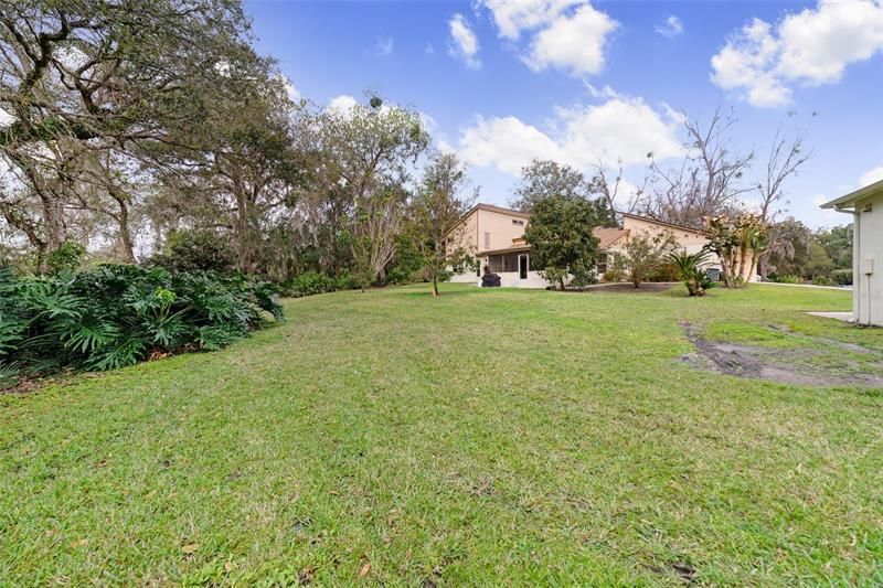 Recently Sold: $599,000 (3 beds, 2 baths, 2233 Square Feet)