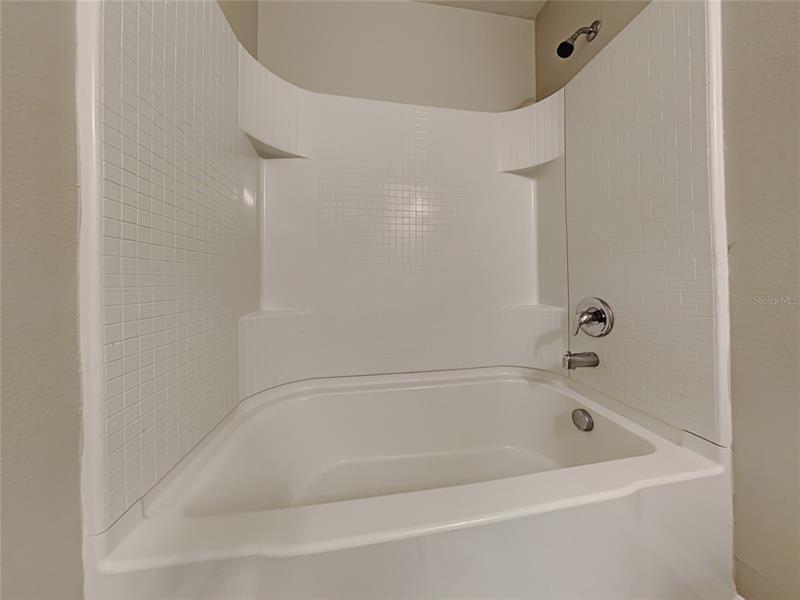 最近租的: $2,139 (4 贝兹, 3 浴室, 1802 平方英尺)