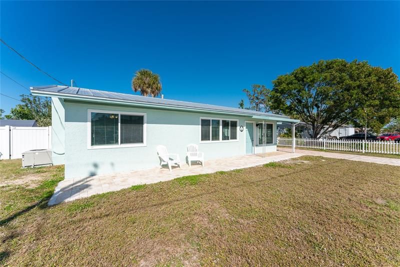 Recently Sold: $270,000 (2 beds, 1 baths, 856 Square Feet)