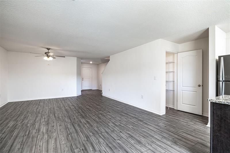Recently Sold: $284,900 (3 beds, 2 baths, 1731 Square Feet)